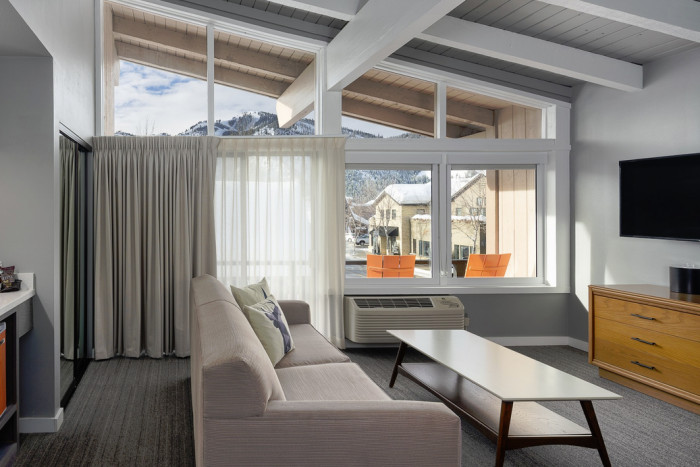 Tamarack Lodge — , 