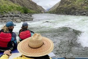 Salmon Raft Company - Hells Canyon 3-5 day trips